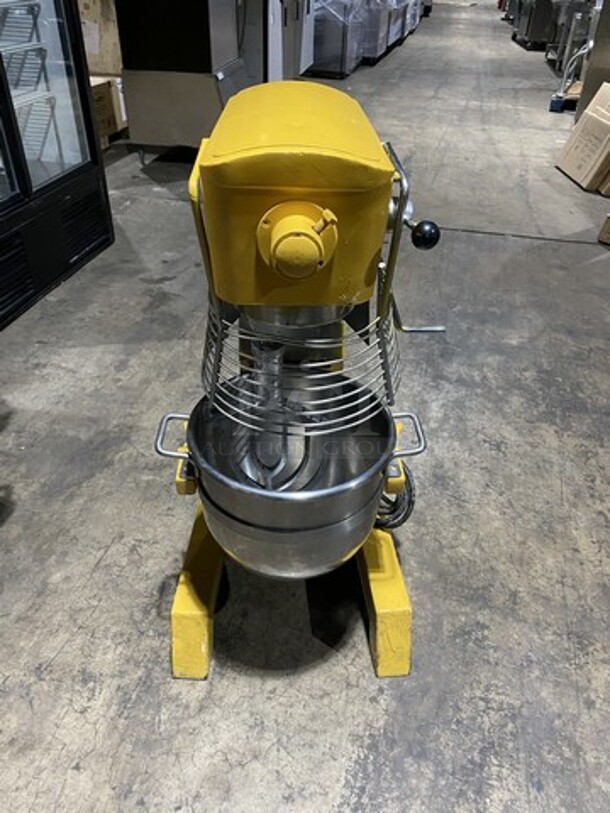 Presto 30 Quart Floor Style Planetary Mixer! With Stainless Steel Bowl & Bowl Guard! With Dough Paddle Attachment! Model SP300A Serial 1610300707! 110V 1Phase!