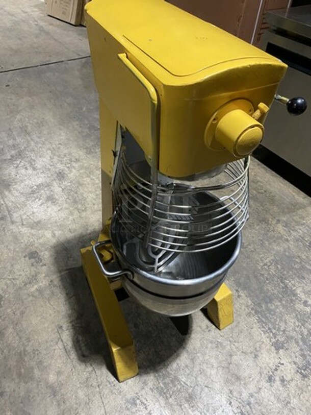 Presto 30 Quart Floor Style Planetary Mixer! With Stainless Steel Bowl & Bowl Guard! With Dough Paddle Attachment! Model SP300A Serial 1610300707! 110V 1Phase! - Image 7 of 9