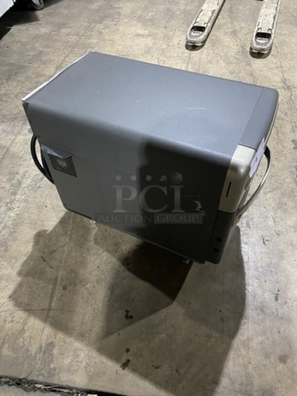 NICE! 2018 Turbo Chef Commercial Countertop Turbo Oven! Model NGO Serial NGOD44398! 208/240V 1Phase! On Legs! - Image 4 of 7