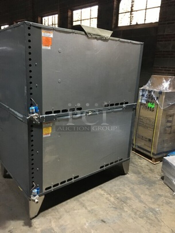 Amazing! Vulcan Double Stacked Natural Gas Powered Baking/Roasting Oven! With 4 Doors! Model 7016A1T Serial 3G-1002821! On Legs! 2 X Your Bid Makes One Unit! - Image 4 of 8