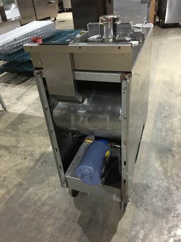 Wells Commercial Electric Powered Pressure Fryer! All Stainless Steel! Model WFPE30F Serial FPE300911A0001! 380/415V! On Legs! - Image 4 of 11