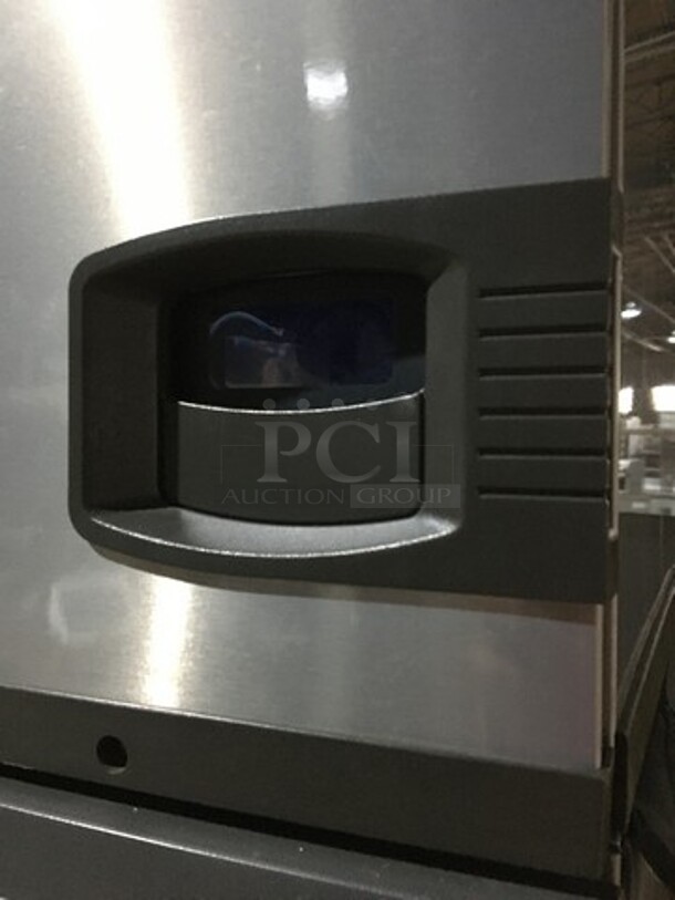 Manitowoc Commercial Ice Making Machine! With Ice Bin/Ice Dispenser! All Stainless Steel! Model ID0303W161 Serial 1120499835! 115V 1Phase! Ice Bin Model SPA310 610188490! 115V 1Phase! On Legs! 2 X Your Bid! Makes One Unit! - Image 7 of 10