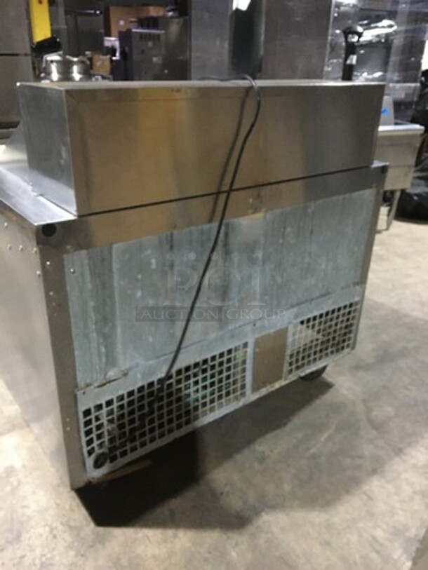 Victory Commercial Refrigerated Sandwich Prep Table! With 2 Door Underneath Storage Space! With Commercial Cutting Board! With Racks! All Stainless Steel! Model VUR418BT Serial K1204917! 115V 1Phase! On Casters! - Image 4 of 12