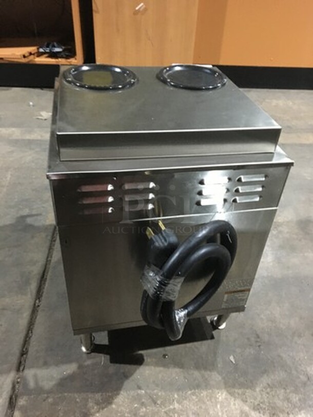Bunn Commercial Countertop Dual Coffee Brewing Machine! Axiom Series! With 4 Coffee Pot Warming Stations! All Stainless Steel! Model AXIOM2/2TWIN Serial AXTN018535! 120/208/240V! 1Phase! On Legs! - Image 4 of 10