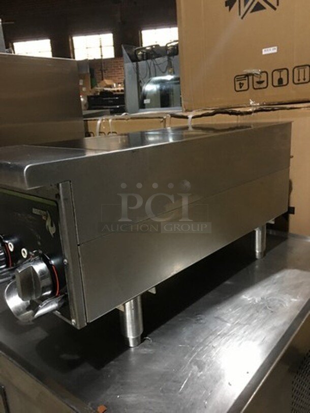 Vollrath Commercial Electric Powered Double Induction Range! All Stainless Steel! Model 912HIMC Serial C25700554481005! 208/240V! On Legs! - Image 2 of 9