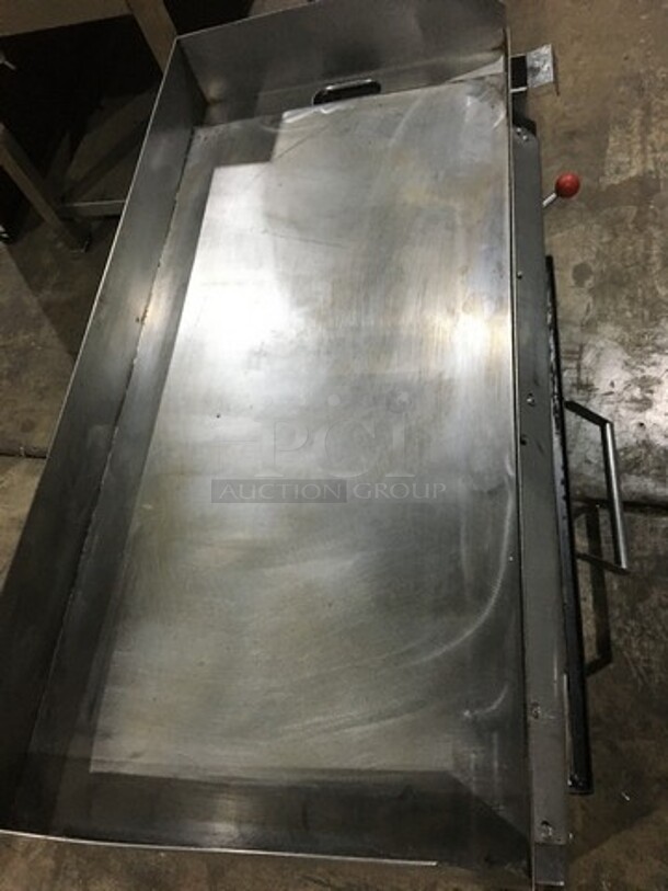 Commercial Countertop Natural Gas Powered Flat Griddle! With Cheese Melter Underneath! With Back & Side Splashes! All Stainless Steel! On Legs! - Image 5 of 11