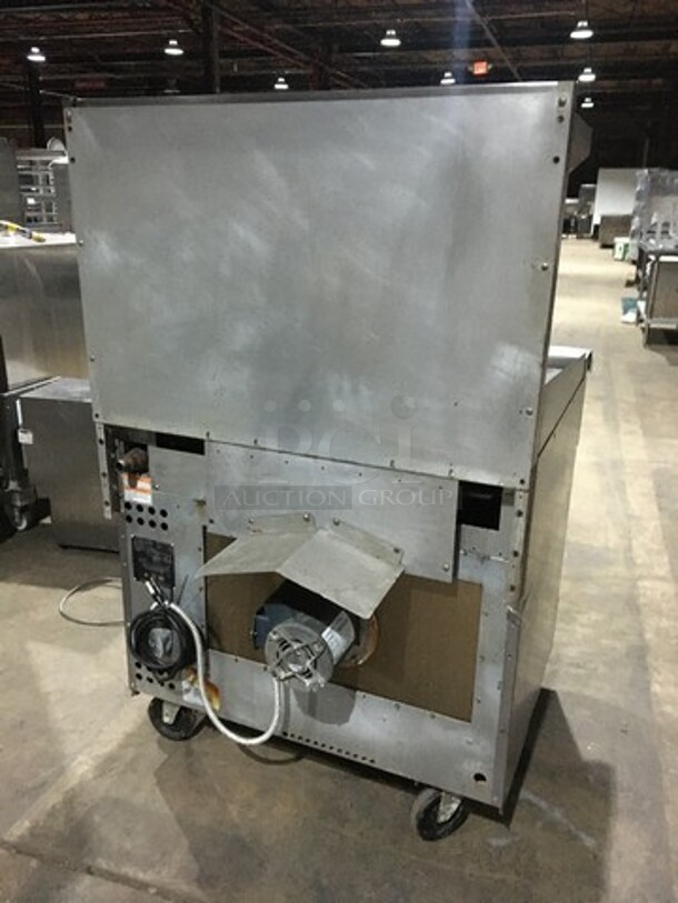 Amazing! RARE FIND! Vulcan Natural Gas Powered 2 Burner Range With 24 Inch Flat Top Grill! With Full Size Convection Oven Underneath! With Metal Racks! Model 36C24GT2BN Serial 481830709! On Commercial Casters! - Image 4 of 12