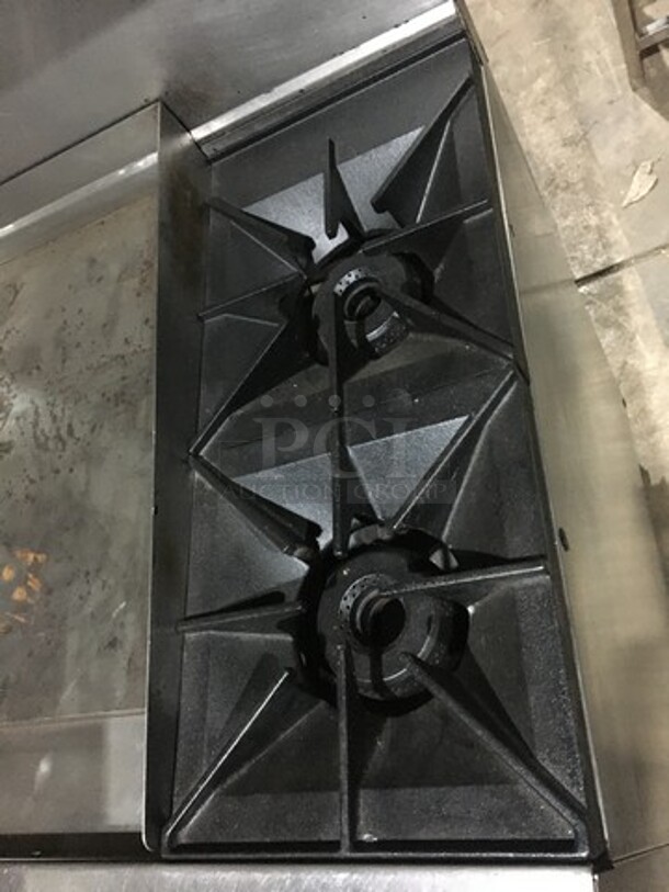 Amazing! RARE FIND! Vulcan Natural Gas Powered 2 Burner Range With 24 Inch Flat Top Grill! With Full Size Convection Oven Underneath! With Metal Racks! Model 36C24GT2BN Serial 481830709! On Commercial Casters! - Image 7 of 12