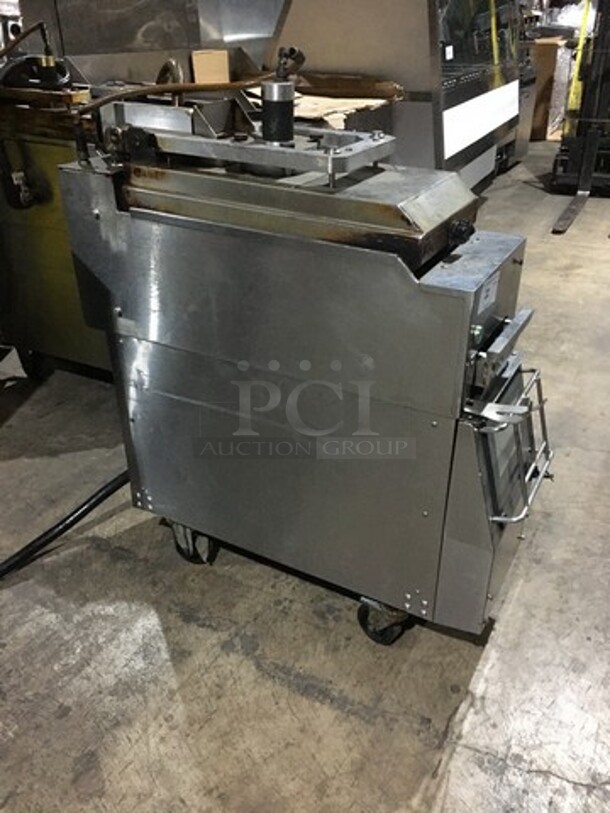 Garland Commercial Electric Powered Dual Side Clamshell Broiler! All Stainless Steel! Model CXBE12 Serial 1403100100957! 208V 3Phase! On Casters! - Image 3 of 11