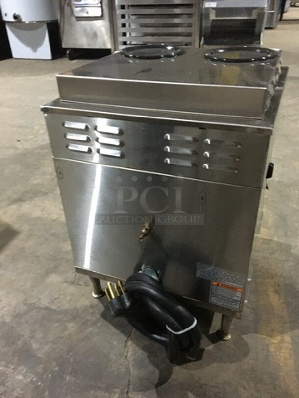 Bunn Commercial Countertop Dual Coffee Brewing Machine! Axiom Series! With 4 Coffee Pot Warming Stations! All Stainless Steel! Model AXIOM2/2TWIN Serial AXTN026390! 120/208/240V! 1Phase! On Legs! - Image 4 of 10
