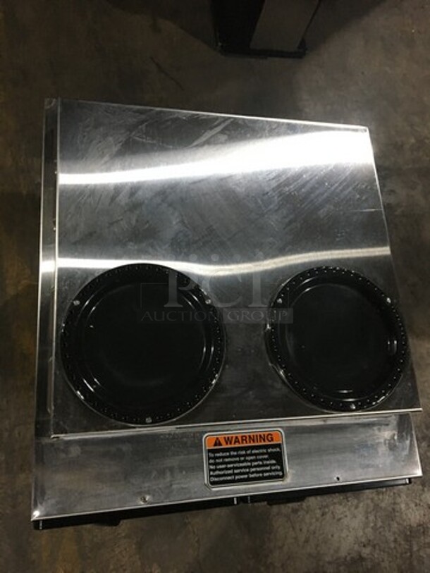 Bunn Commercial Countertop Dual Coffee Brewing Machine! Axiom Series! With 4 Coffee Pot Warming Stations! All Stainless Steel! Model AXIOM2/2TWIN Serial AXTN026390! 120/208/240V! 1Phase! On Legs! - Image 5 of 10