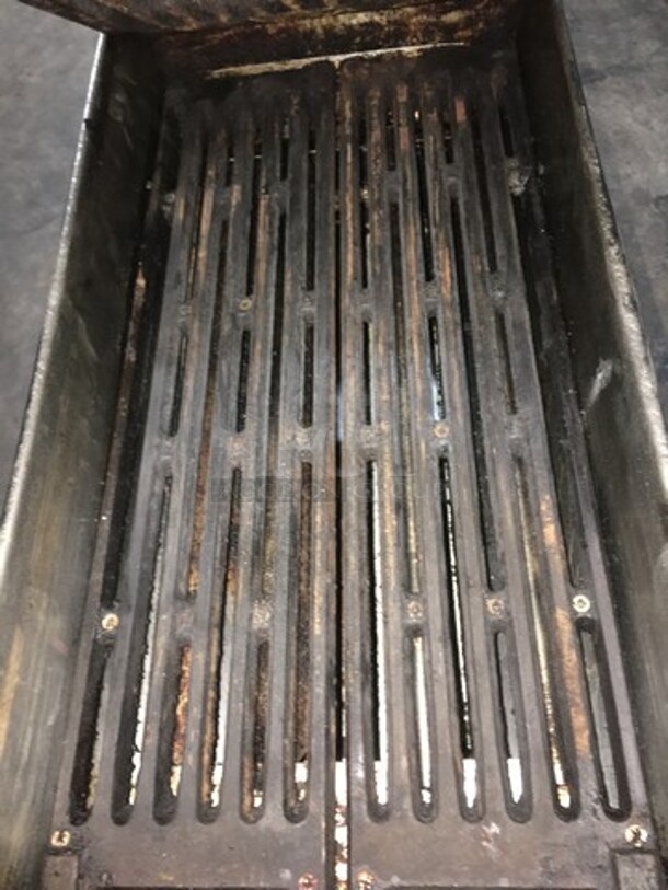 Garland Commercial Electric Powered Dual Side Clamshell Broiler! All Stainless Steel! Model CXBE12 Serial 1310100102395! 208V 3Phase! On Casters! - Image 9 of 10