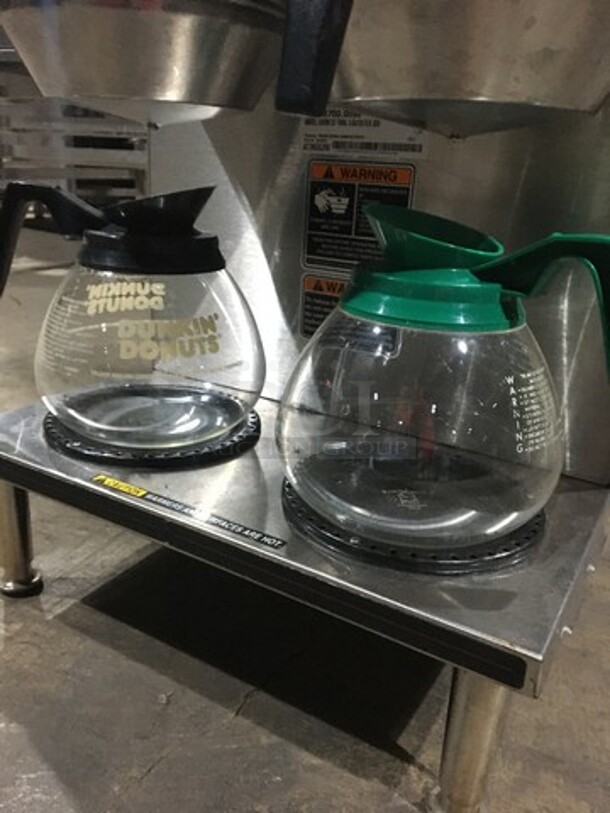 Bunn Commercial Countertop Dual Coffee Brewing Machine! Axiom Series! With 4 Coffee Pot Warming Stations! All Stainless Steel! Model AXIOM2/2TWIN Serial AXTN026390! 120/208/240V! 1Phase! On Legs! - Image 7 of 10