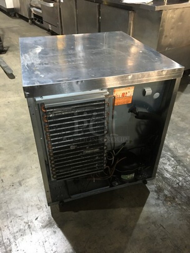 Delfield Commercial Single Door Lowboy/Worktop Cooler! All Stainless Steel! Model 406STAR2 Serial 0708152000316! 115V 1Phase! - Image 3 of 8