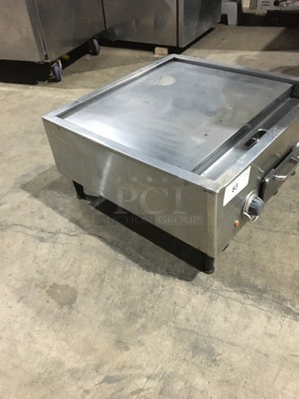 BEAUTIFUL! Wells Commercial Countertop Electric Powered 24 Inch Flat Griddle! All Stainless Steel! On Legs! - Image 2 of 7