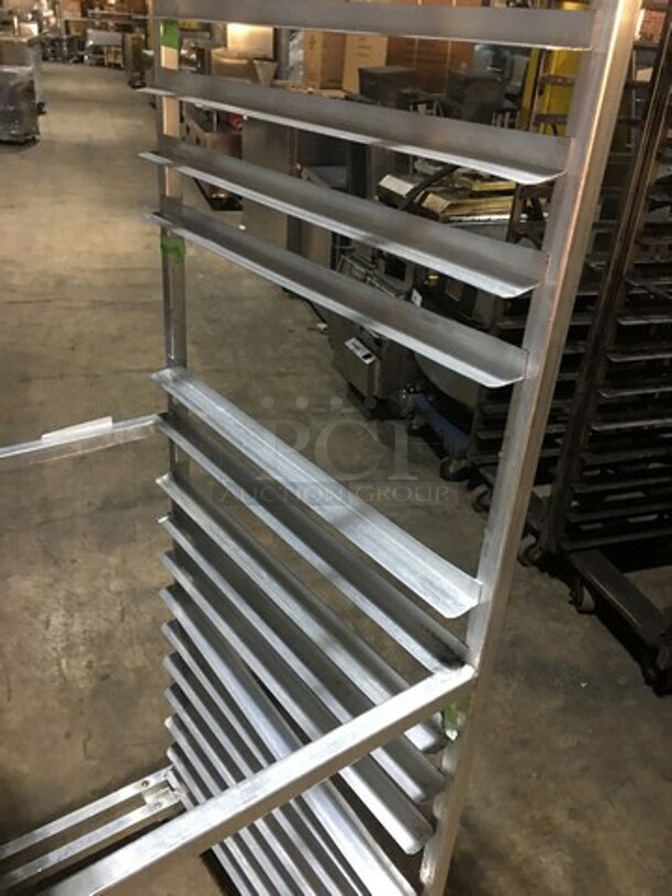 Heavy Duty Welded Pan Transport Rack! Holds Full Size Trays! On Casters! - Image 4 of 5