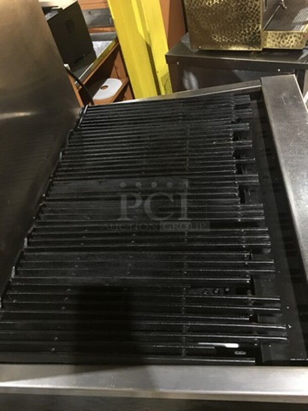 WOW! JADE RANGE Natural Gas Powered 36 Inch Char Broiler Grill! With Full Size Oven! With Raised Stainless Steel Back Splash! On Legs!  - Image 6 of 10