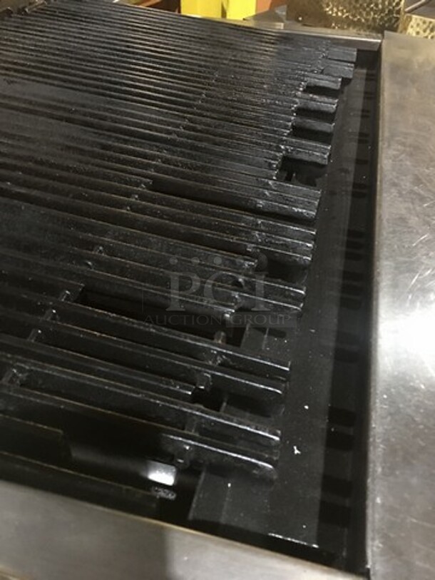 WOW! JADE RANGE Natural Gas Powered 36 Inch Char Broiler Grill! With Full Size Oven! With Raised Stainless Steel Back Splash! On Legs!  - Image 7 of 10