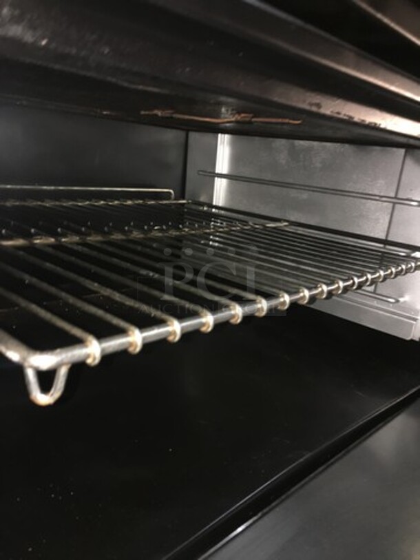 WOW! JADE RANGE Natural Gas Powered 36 Inch Char Broiler Grill! With Full Size Oven! With Raised Stainless Steel Back Splash! On Legs!  - Image 8 of 10