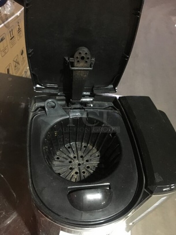 Hamilton Beach Countertop Coffee Brewing Machine! Model 47950 Serial B3681DJ! 120V! - Image 5 of 11