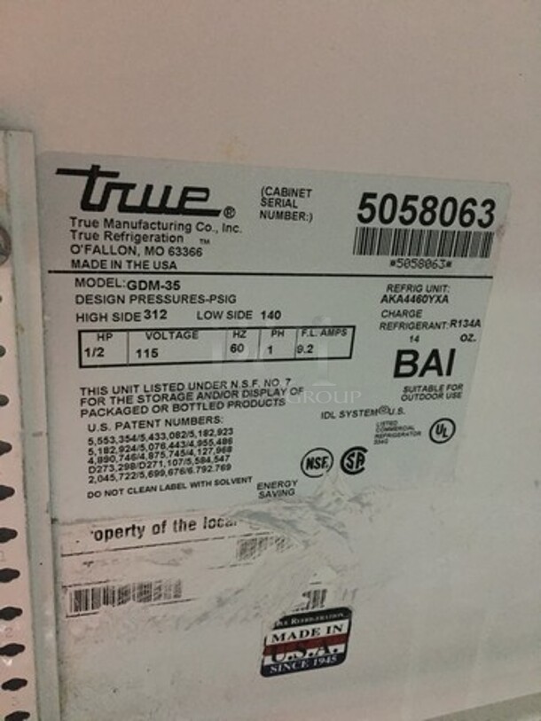 True Commercial 2 Door Reach In Refrigerator Merchandiser! With Poly Coated Racks! Model GDM35 Serial 5058063! 115V 1Phase!
 - Image 8 of 9
