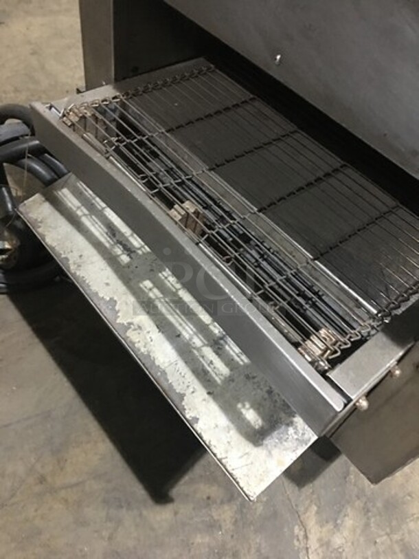 Star Holman Commercial Countertop Conveyor Toaster! All Stainless Steel! Model QT14B Serial COQT0807B0002! 208V 1Phase! On Legs!
 - Image 5 of 9