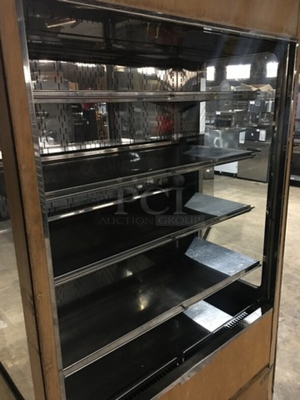 Structural Concepts Refrigerated Open Grab-N-Go Case Merchandiser! Oasis Series! Model B435258 Serial 0280217KR274015! 208/230V 1 Phase! - Image 5 of 10
