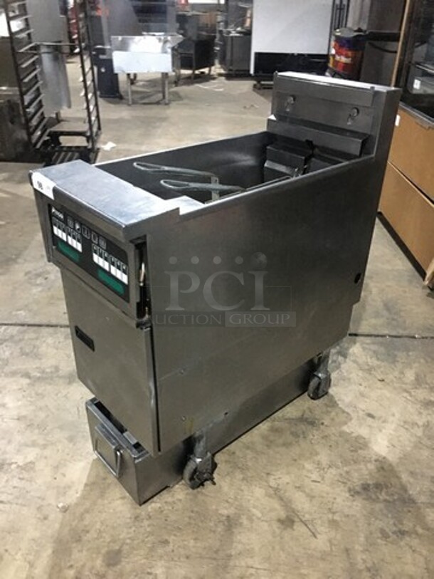 WOW! Pitco Solstice Electric Powered Deep Fat Fryer! With Oil Filter System! Digital Controlled Panel! Model SFSE14 Serial E08HA027570! 208V 3 Phase! On Commercial Casters! - Image 2 of 11