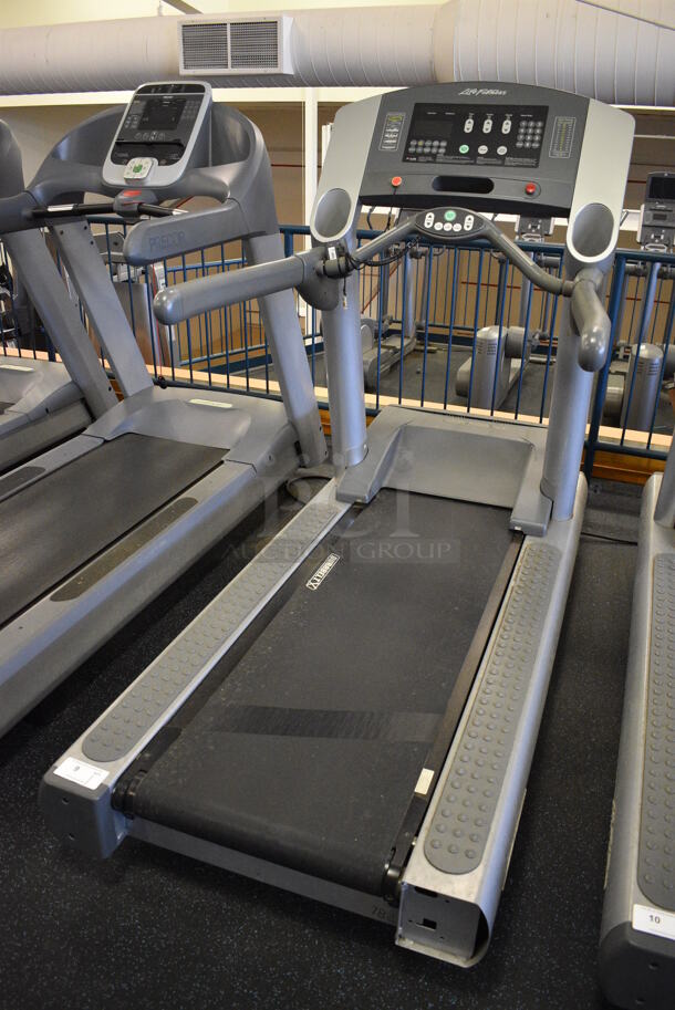 NICE! Life Fitness Model 95Ti Metal Heavy Duty Commercial Floor Style Treadmill w/ Heart Rate Sensors. 120 Volts, 1 Phase. BUYER MUST REMOVE. 36x84x65. Tested and Working! (upstairs) This Unit Will Be Moved Down To The First Floor Before Pick Up Day Begins! - Image 3 of 12