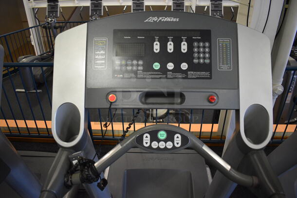 NICE! Life Fitness Model 95Ti Metal Heavy Duty Commercial Floor Style Treadmill w/ Heart Rate Sensors. 120 Volts, 1 Phase. BUYER MUST REMOVE. 36x84x65. Tested and Working! (upstairs) This Unit Will Be Moved Down To The First Floor Before Pick Up Day Begins! - Image 5 of 8