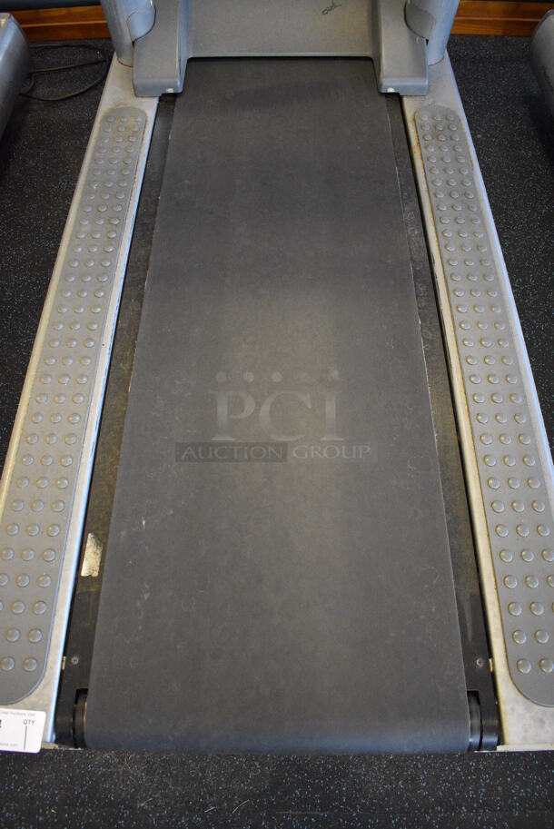 NICE! Life Fitness Model 95T Metal Heavy Duty Commercial Floor Style Treadmill w/ Heart Rate Sensors and Cup Holders. 120 Volts, 1 Phase. BUYER MUST REMOVE. 36x84x65. Tested and Working! (upstairs) This Unit Will Be Moved Down To The First Floor Before Pick Up Day Begins! - Image 5 of 8