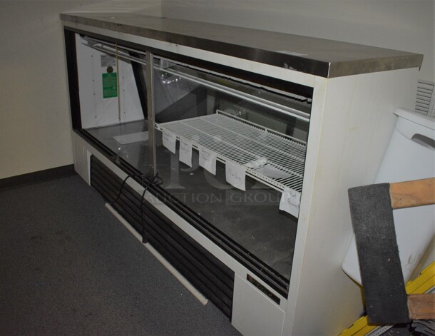 NICE! True Model TSID-96-3 Metal Commercial Floor Style Deli Display Case Merchandiser. 115 Volts, 1 Phase. BUYER MUST REMOVE. (office wing)
