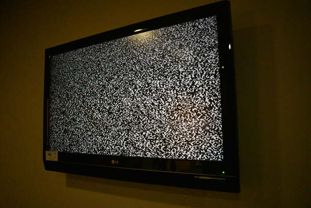 LG 42" Television. BUYER MUST REMOVE. Tested and Working! (mens locker room) Unit Is Approximately 7 Feet Off Of The Ground - Image 3 of 4