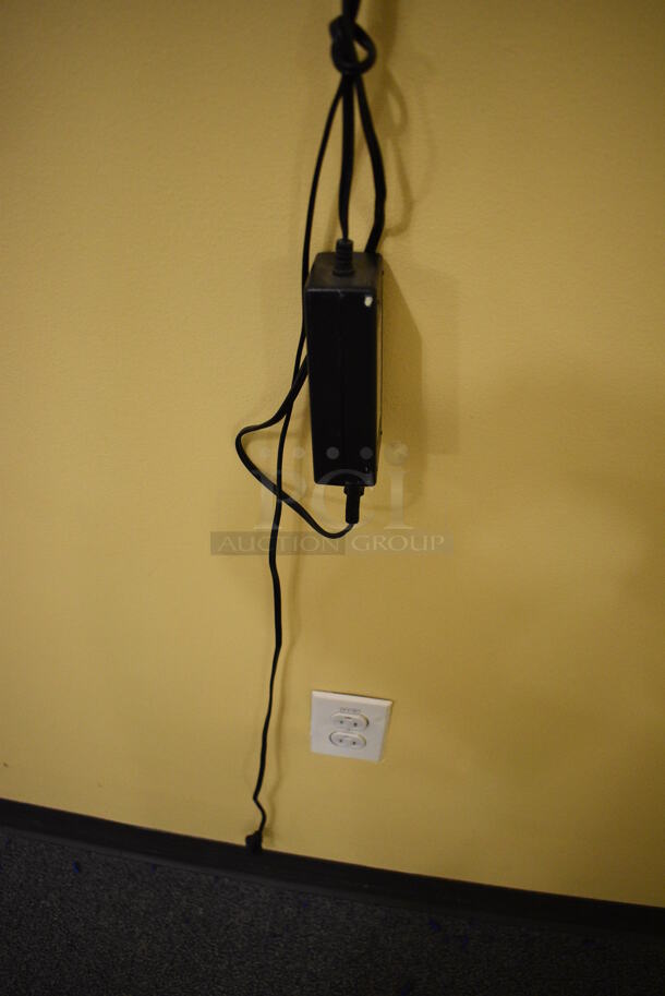MuscleDriver USA Wall Mount Timer. BUYER MUST REMOVE. 20x2x8.5. Tested and Working! (upstairs - side room) - Image 5 of 5