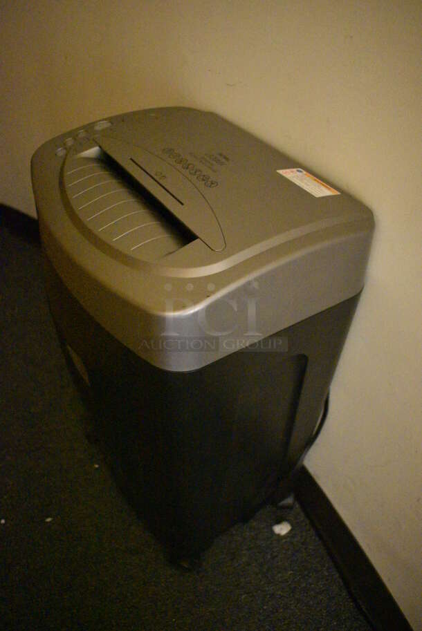 ALL ONE MONEY! Lot of Various Items Including Shredder, Baskets! BUYER MUST REMOVE. (office wing / hallway behind front counter) - Image 4 of 4