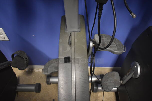 NICE! Life Fitness Metal Commercial Floor Style Seated Stationary Bicycle w/ Life Fitness Monitor. BUYER MUST REMOVE. 27x56x71. Tested and Does Not Power On. (spin cycle room closet) - Image 4 of 6