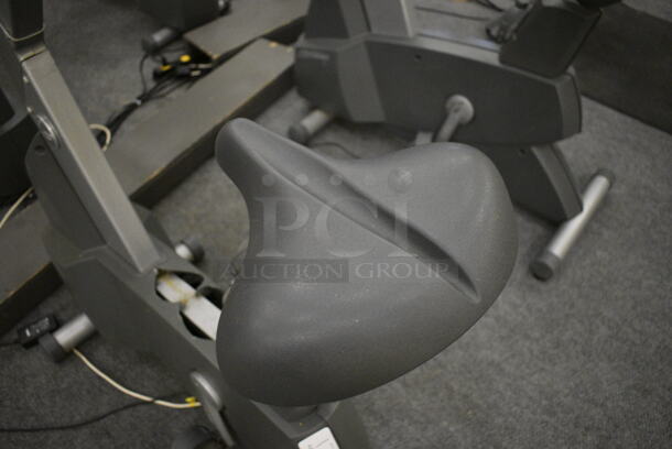 GREAT! Life Fitness Model 95ci Metal Floor Style Upright Stationary Bicycle w/ Life Fitness Monitor. BUYER MUST REMOVE. 24x50x63. Tested and Working! (lobby)
 - Image 3 of 7