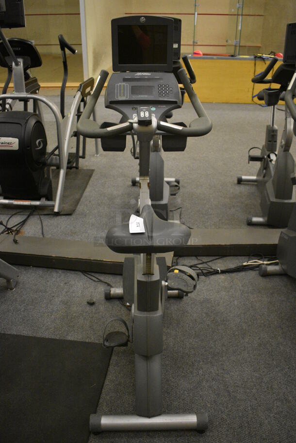 GREAT! Life Fitness Model 95ci Metal Floor Style Upright Stationary Bicycle. BUYER MUST REMOVE. 24x50x63. Tested and Working! (lobby)
 - Image 1 of 7
