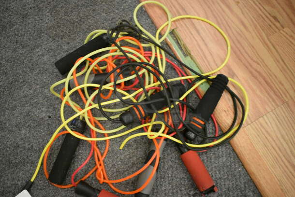ALL ONE MONEY! Lot of 6 Various Jump Ropes! (lobby)
 - Image 3 of 3
