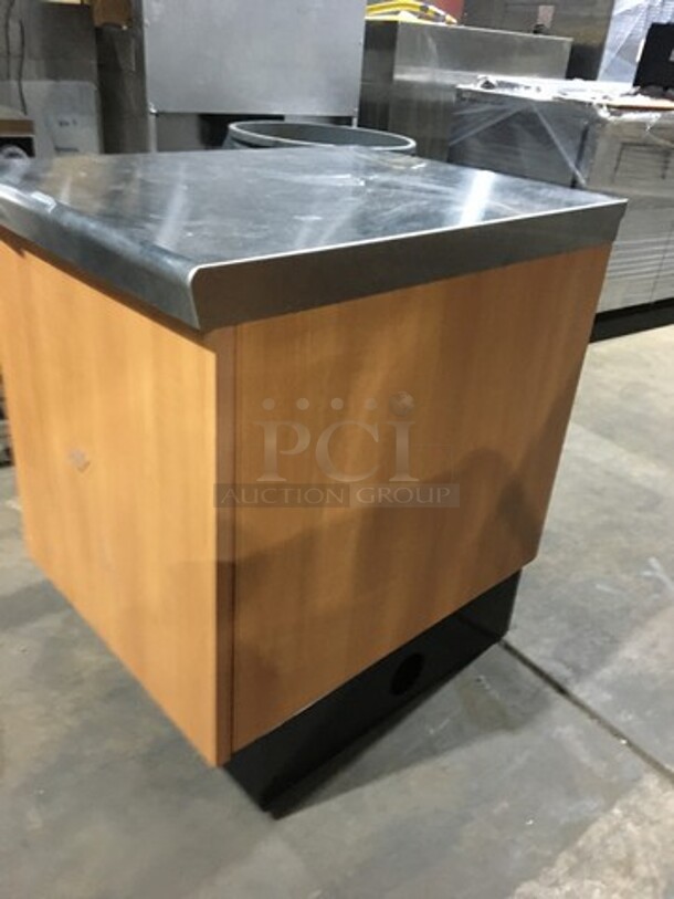 Duke Commercial Serving/Prep Station! With Underneath Storage Shelves! Model DCS24 Serial 12101825! - Image 2 of 7