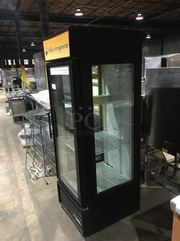 True Commercial Single Door Reach In Cooler Merchandiser! With Glass On Both Sides! Model GEM23 Serial 14686560! 115V 1Phase! - Image 3 of 8