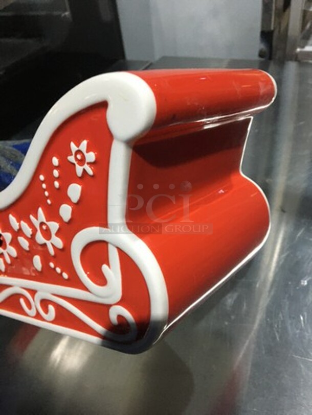 NICE! ALL ONE MONEY! Ceramic "Santa's Sleigh" Arrangement Holder! - Image 7 of 8