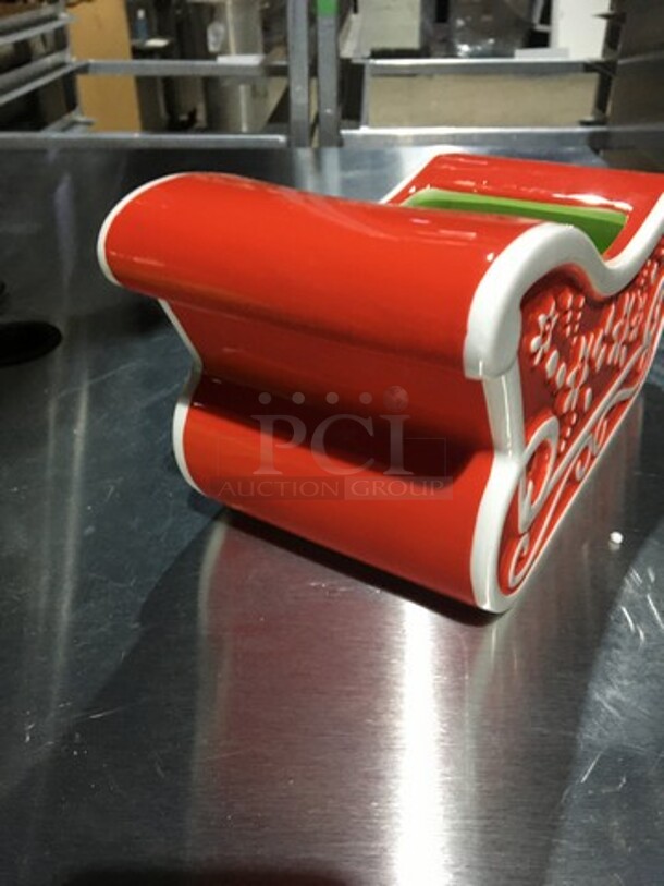 NICE! ALL ONE MONEY! Ceramic "Santa's Sleigh" Arrangement Holder! - Image 5 of 7