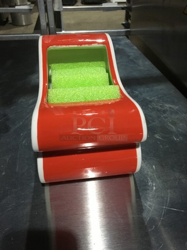 NICE! ALL ONE MONEY! Ceramic "Santa's Sleigh" Arrangement Holder! - Image 4 of 7
