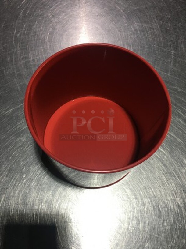 ALL ONE MONEY! Metal Arrangement Holding Pots! - Image 4 of 6