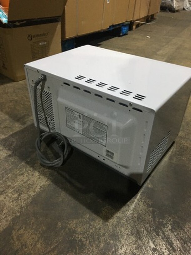 Kenmore Countertop Microwave Oven! Model 40573092310! 120V 1Phase! - Image 3 of 8