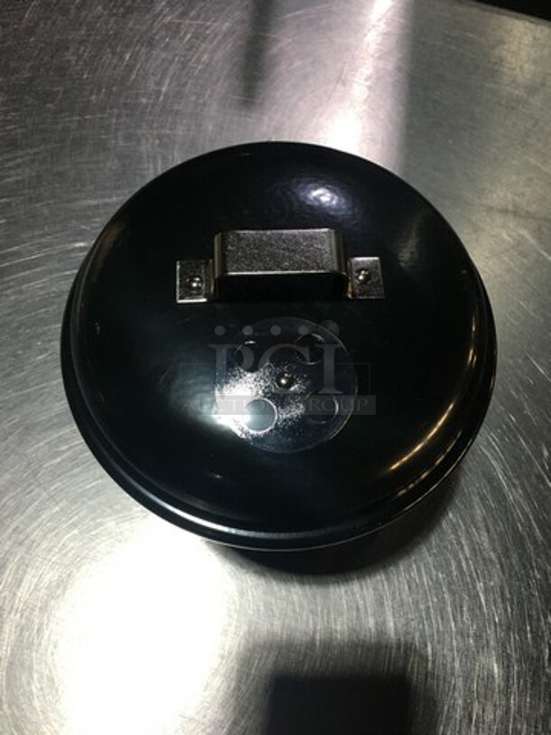NICE! IN THE BOX! Metal "BBQ Grill" Arrangement Holder! - Image 4 of 8