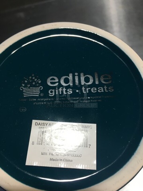 ALL ONE MONEY! Assorted Ceramic Vases! - Image 6 of 7