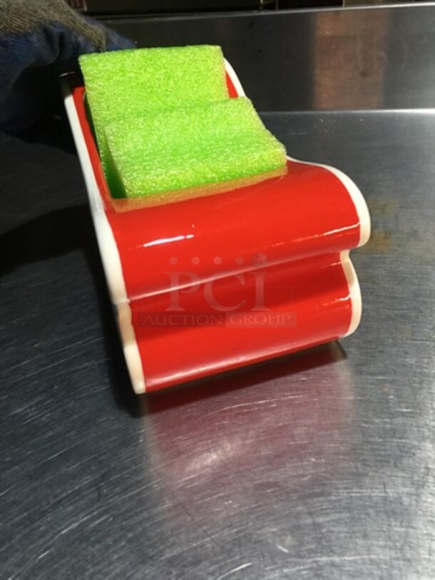 NICE! ALL ONE MONEY! Ceramic "Santa's Sleigh" Arrangement Holder!  - Image 3 of 7