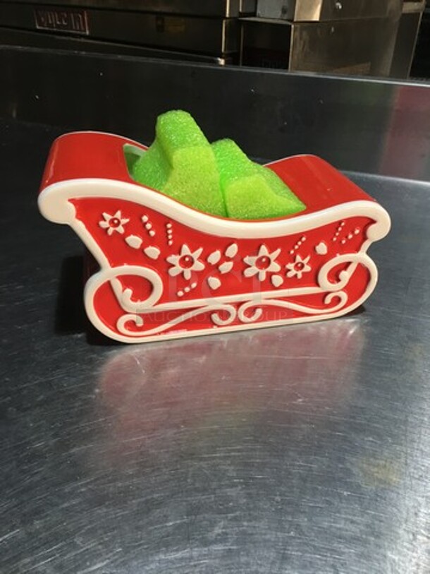 NICE! ALL ONE MONEY! Ceramic "Santa's Sleigh" Arrangement Holder!  - Image 3 of 8